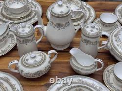 102pc Aynsley Henley Fine Bone China Set, 12 Place Settings, England, Pristine