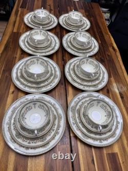 102pc Aynsley Henley Fine Bone China Set, 12 Place Settings, England, Pristine