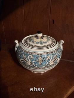 116 Pc. Authentic Wedgwood Florentine Turquoise Bone China. Made In England