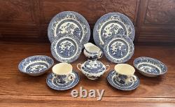 12 Pieces VTG Blue WiIlow England E. I. T. Ironstone China Set For 2