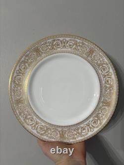 16pc Royal Doulton Sovereign H4973 English Fine Bone China 4 Place Set Gold EUC 16pc Royal Doulton Sovereign H4973 English Fine Bone China 4 Place Set Gold EUC