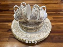 16pc Royal Doulton Sovereign H4973 English Fine Bone China 4 Place Set Gold EUC