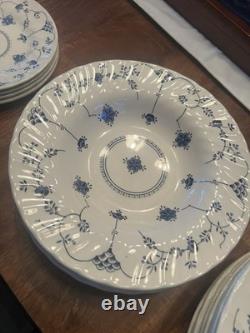 18Pcs Churchill Finlandia-8Dinner Plates-5 Rim Soup Bowl-4 B&B Plates & LG Plate