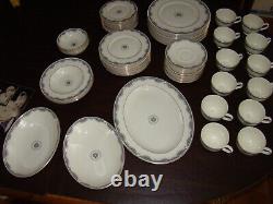 1986 ROYAL DOULTON H5121 ALBANY Ivory Bone China Dinnerware Set for 12 73 pc