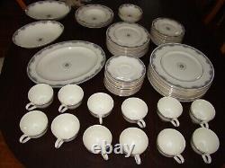 1986 ROYAL DOULTON H5121 ALBANY Ivory Bone China Dinnerware Set for 12 73 pc