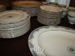 1986 ROYAL DOULTON H5121 ALBANY Ivory Bone China Dinnerware Set for 12 73 pc