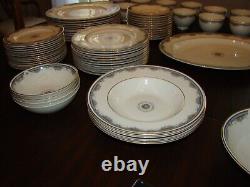 1986 ROYAL DOULTON H5121 ALBANY Ivory Bone China Dinnerware Set for 12 73 pc