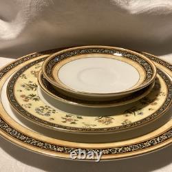 1996 Wedgwood Bone China Made in England India 5 Piece Place Setting Set Of 2