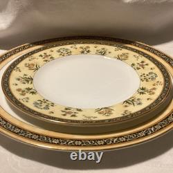 1996 Wedgwood Bone China Made in England India 5 Piece Place Setting Set Of 2