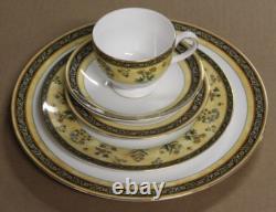 1996 Wedgwood Bone China Made in England India 5 Piece Place Setting Super Clean