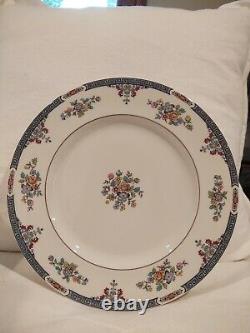28 Piece Royal Doulton Fine China England Cotswold Dinnerware Set