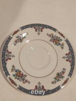 28 Piece Royal Doulton Fine China England Cotswold Dinnerware Set