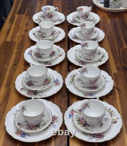 30pc Vtg Aynsley #2383 Fine Bone China Set, Pastel Floral Crocus, Gold Trim, EUC