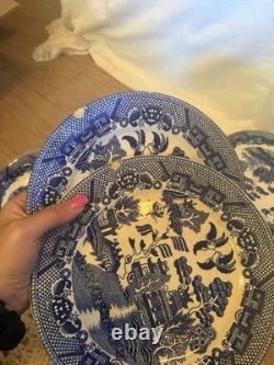 35 Piece Elegant Blue Willow China Tea Set- Made In England