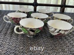 37 PC MYOTT & CO BERMUDA MADE IN ENGLAND CHINA SET-1940's