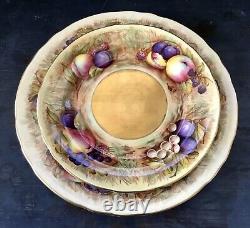 4 PC SET AYNSLEY GOLD BONE CHINA ORCHARD FRUIT Dinner, Dessert Plates Cup, Saucer