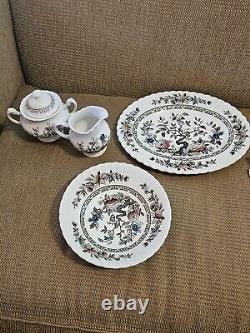 46 Piece Classic White Kashmir J. & G. Meakin England China Set