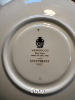 46 Piece Wedgwood Bone China Strawberry Hill Dinner Set Made In England