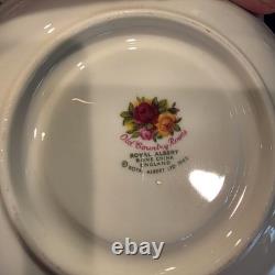 49 piece Royal Albert Old Country Roses Bone China dinnerware set England 1962