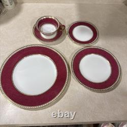 5 Pc Wedgwood Bone China England Ruby Ulander Dinner Plate Place Setting W1813