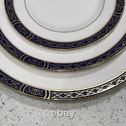 6 Pc Royal Worcester China England Mountbatten Cobalt Blue & Gold Dinner Setting