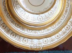 60 Piece Aynsley Gold Dowery 5 Piece Place Settings For 12 Bone China England