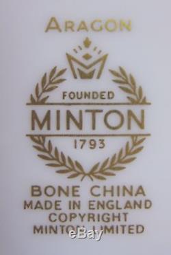 60 pc Minton Aragon Dinner Set 12 Place Settings Bone China England (D)