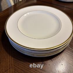 7 Royal Doulton Fine China'Alice' 10.5 Inch Dinner Plates Made In England Set
