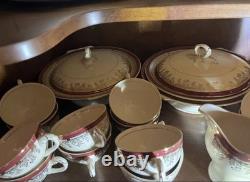 70 pc Myott Royalty 1559 China Set Service for 12 Maroon Gold England Dinnerware