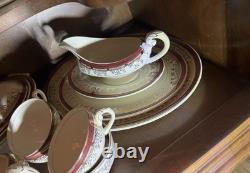 70 pc Myott Royalty 1559 China Set Service for 12 Maroon Gold England Dinnerware