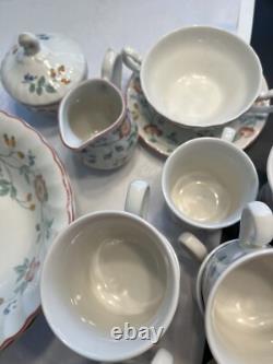 79pc Churchill China Briar Rose Floral Dinnerware Set Staffordshire England