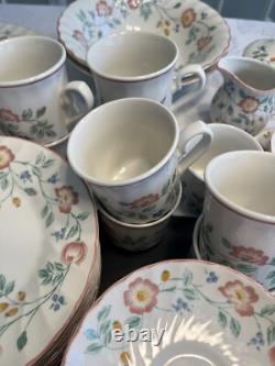 79pc Churchill China Briar Rose Floral Dinnerware Set Staffordshire England 79pc Churchill China Briar Rose Floral Dinnerware Set Staffordshire England
