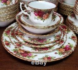 8 place setting 72 pieces Royal Albert England Old Country Roses Bone China