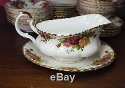 8 place setting 72 pieces Royal Albert England Old Country Roses Bone China