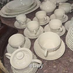 84 PIECE Cream WEDGWOOD QUEENSWARE CHINA. Made In England. Excellent Condition