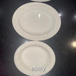 84 PIECE Cream WEDGWOOD QUEENSWARE CHINA. Made In England. Excellent Condition