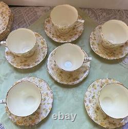 A. B. J. Grafton China Made In England 20-Piece Dessert Set 1930's