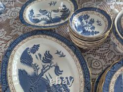 ANTIQUE SET Booths Real Old Willow Dinner And Serving Pieces 89 Pieces