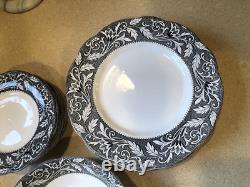 Awesome 24-piece Set Of JG Meakin Renaissance China, Made in England