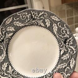 Awesome 24-piece Set Of JG Meakin Renaissance China, Made in England