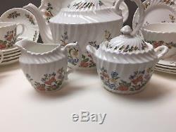 Aynsley Cottage Garden Tea Set 21 Pieces Fine Bone China England