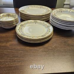 Aynsley HENLEY Fine Engl Bone China Made In England 28 Piece Dinner Set