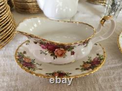 Beautiful HUGE SET Royal Albert Old Country Roses Made In England