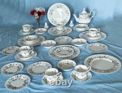 Beautiful Royal Albert Brigadoon Dinnerware Settings For 6 Made in England