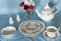 Beautiful Royal Albert Brigadoon Dinnerware Settings For 6 Made in England Beautiful Royal Albert Brigadoon Dinnerware Settings For 6 Made in England