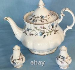 Beautiful Royal Albert Brigadoon Dinnerware Settings For 6 Made in England