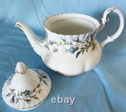 Beautiful Royal Albert Brigadoon Dinnerware Settings For 6 Made in England