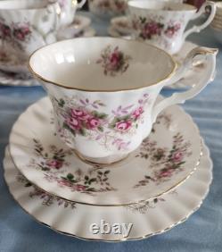 Beautiful Royal Albert Lavender Rose 8 Settings Teaset. Made In England! Mint