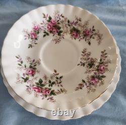 Beautiful Royal Albert Lavender Rose 8 Settings Teaset. Made In England! Mint