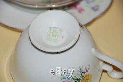 Bell China Made in England 15 Piece Tea Set Old Country Spray